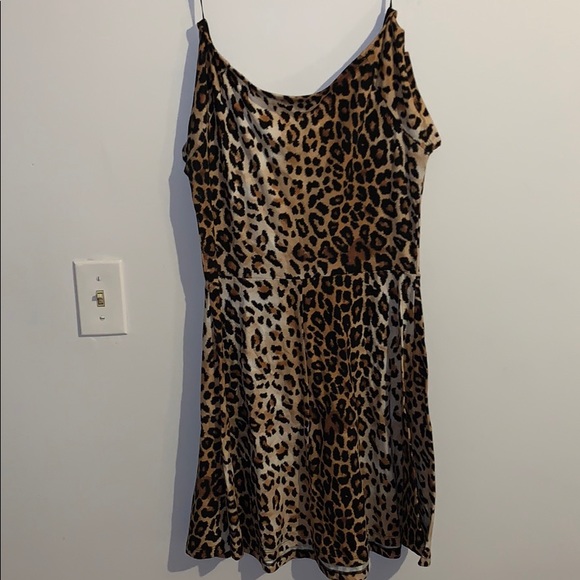 Forever 21 - Cheetah Dress - Picture 3 of 3